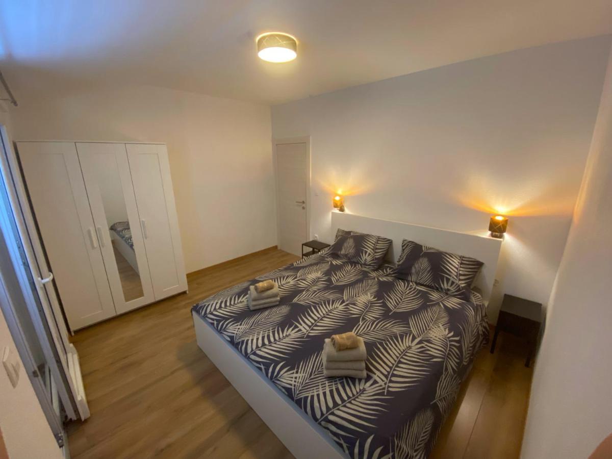Apartmani Triva 1 Split Bagian luar foto