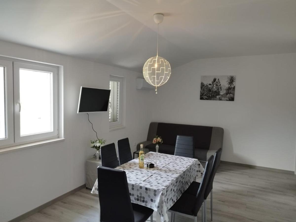 Apartmani Triva 1 Split Bagian luar foto