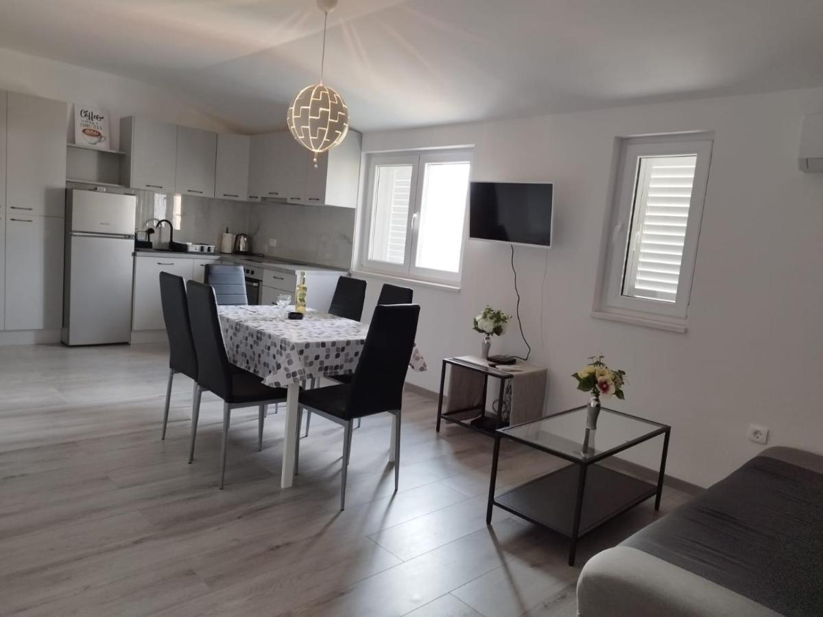 Apartmani Triva 1 Split Bagian luar foto
